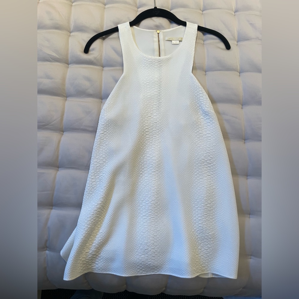 White printed sleeveless parker tank with zipper